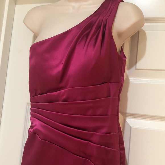 Like New Cache One Shoulder Stretch Satin DressSz8 - Picture 2 of 6